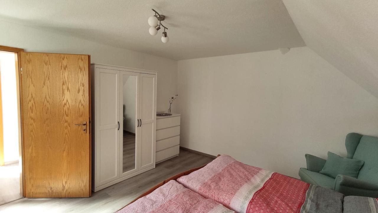 Gasthof Adler Ferienwohnung Ichenhausen Bagian luar foto