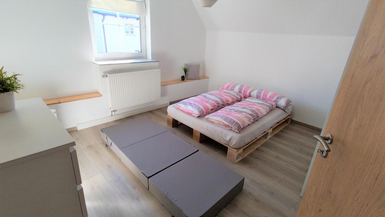 Gasthof Adler Ferienwohnung Ichenhausen Bagian luar foto