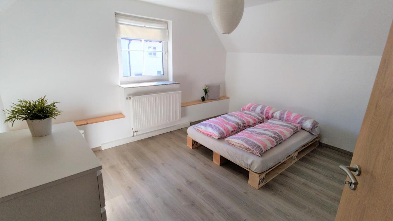 Gasthof Adler Ferienwohnung Ichenhausen Bagian luar foto