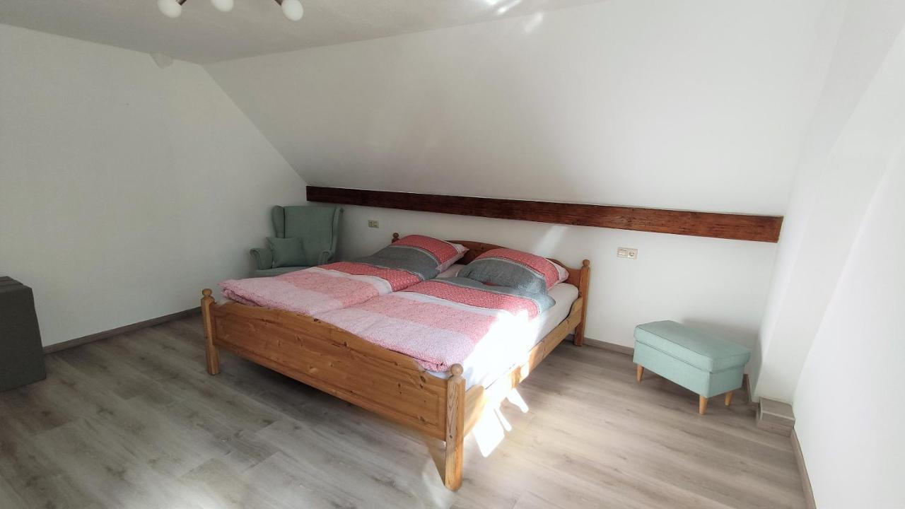 Gasthof Adler Ferienwohnung Ichenhausen Bagian luar foto